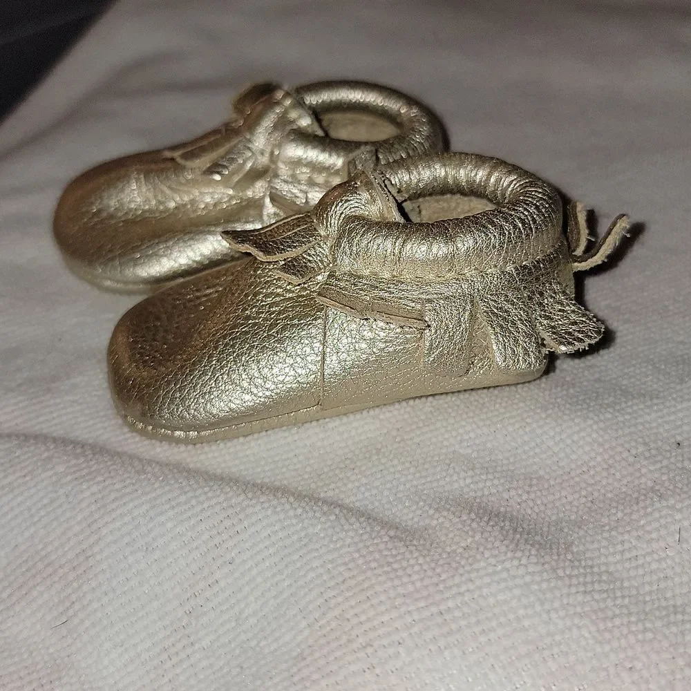 Freshly Picked Metallic Gold Soft Leather Moccasins Shoes Baby Infant Size 1